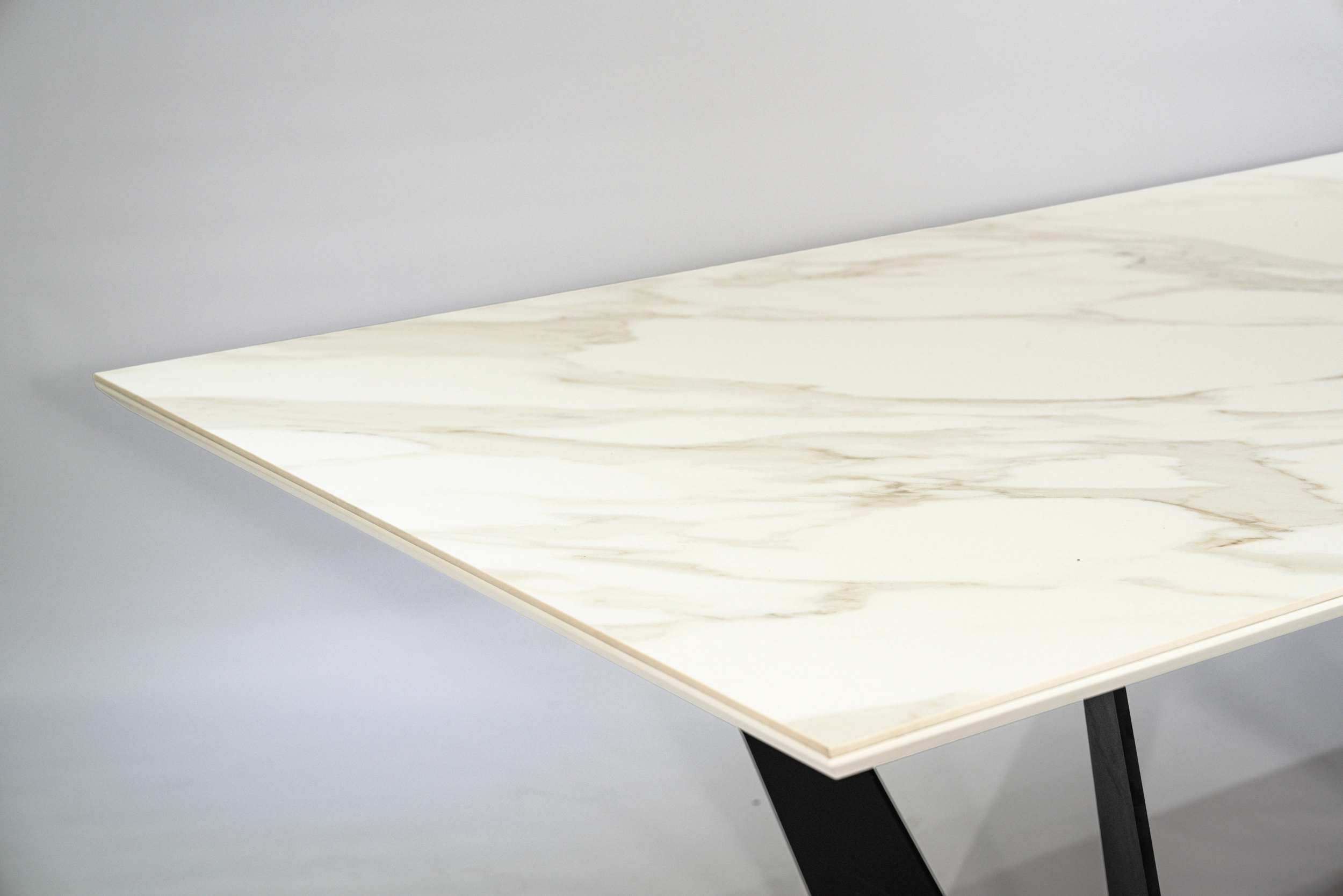 detalle-purastone-prima-ora-gold-piedra-sinterizada