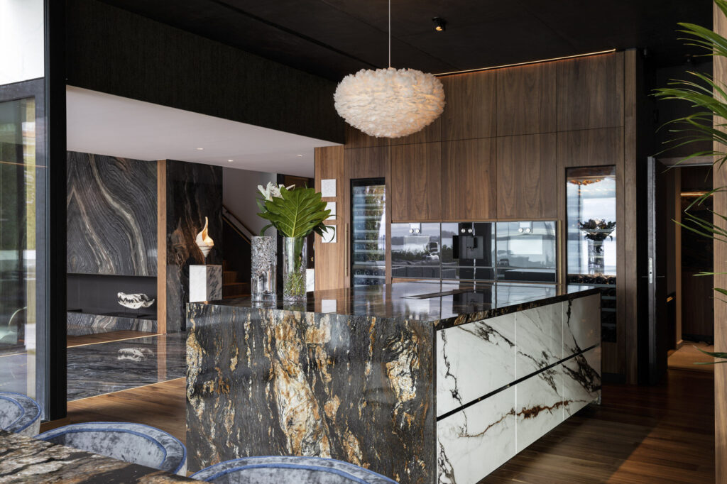 cuarcita-black-taurus-isla-cocina Cuarcita Black Taurus mesada isla cocina