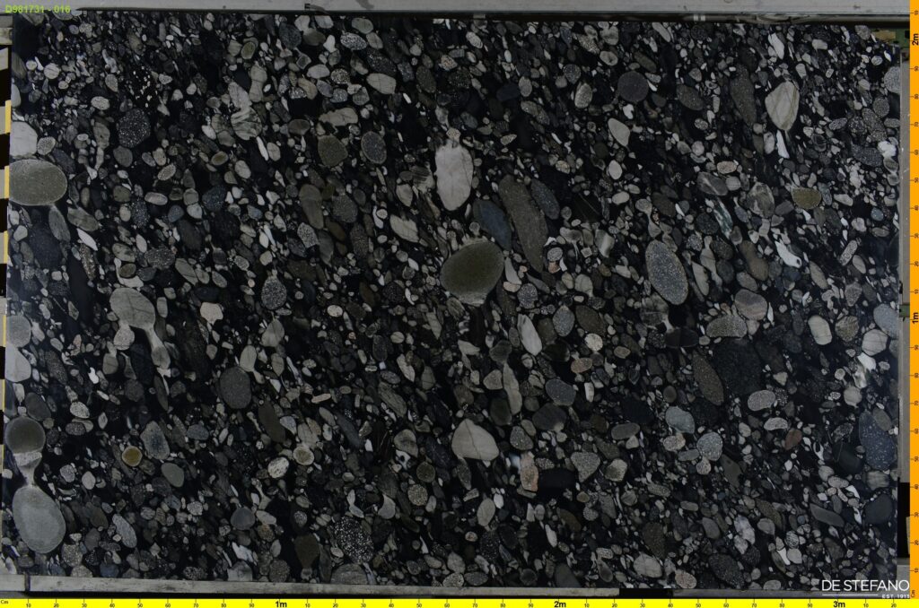 www.PicStone.com.br Granito Nero Marinace chapa completa de vista frontal