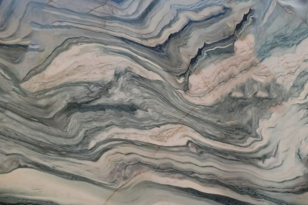 marmol-cipollino Mármol Cipollino de Italia en terminación lustrada para revestimientos, baños, mesas y proyectos de interiorismo.
