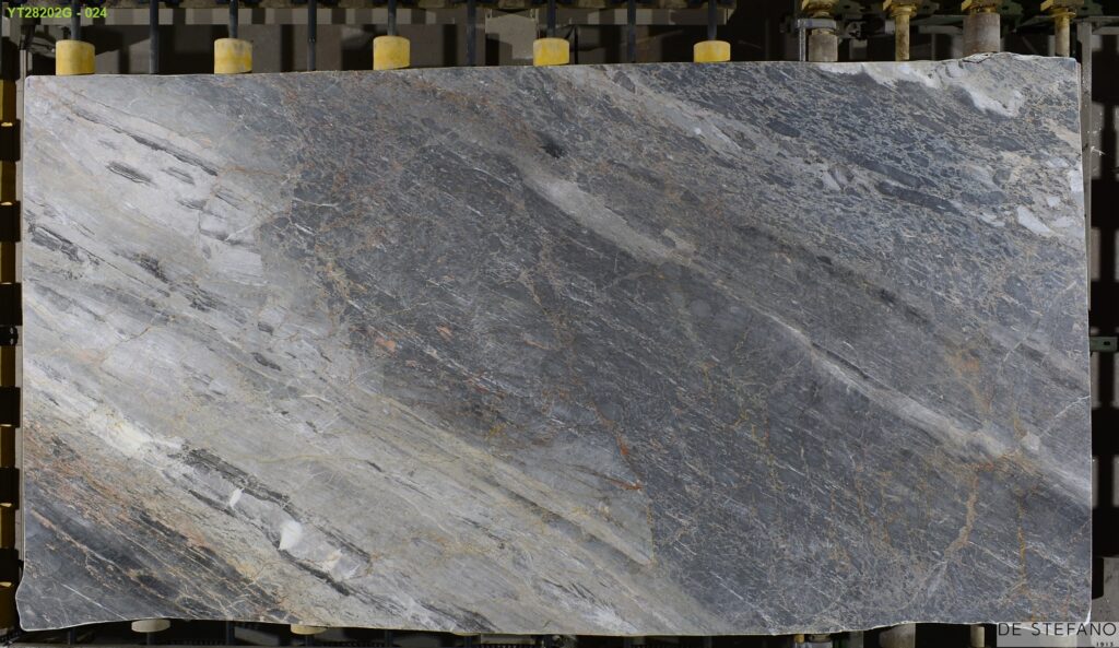 Mármol Deep Grey natural chapa completa vista frontal