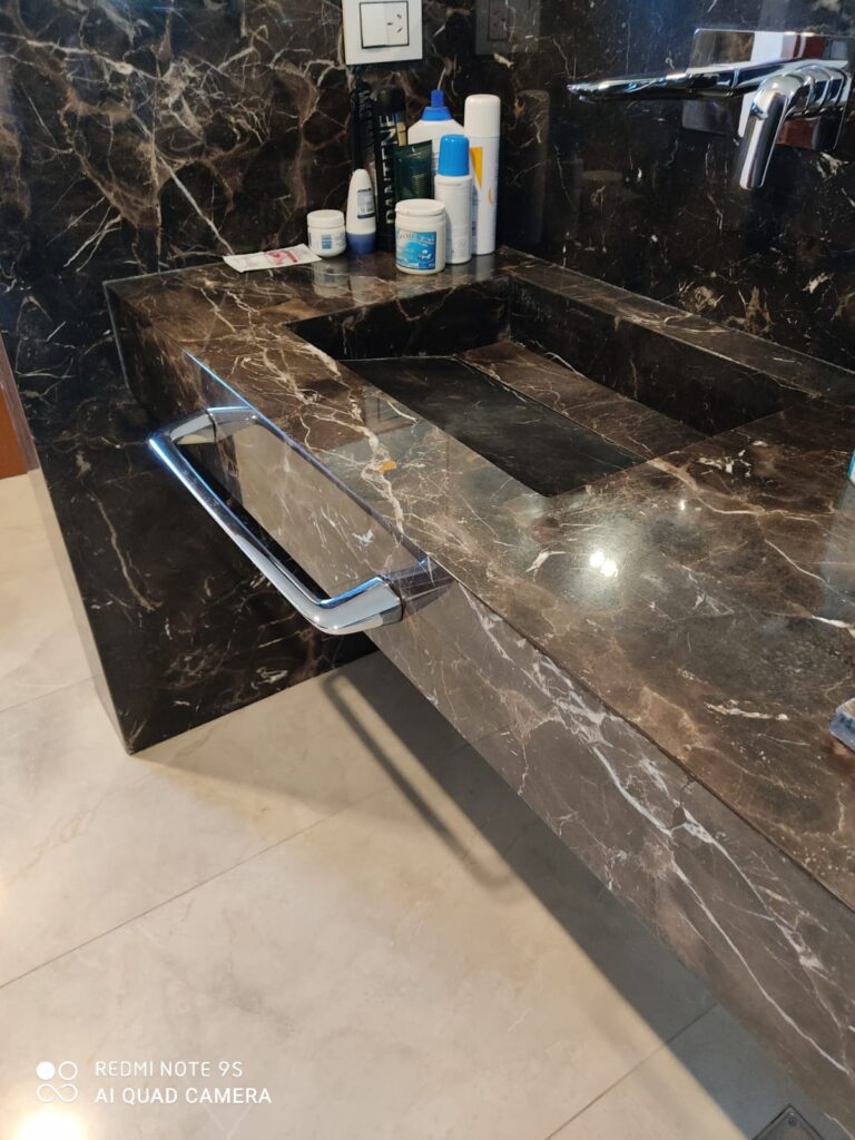 marmol-desert-brown-mesada-de-baño Mármol Desert Brown natural mesada de baño