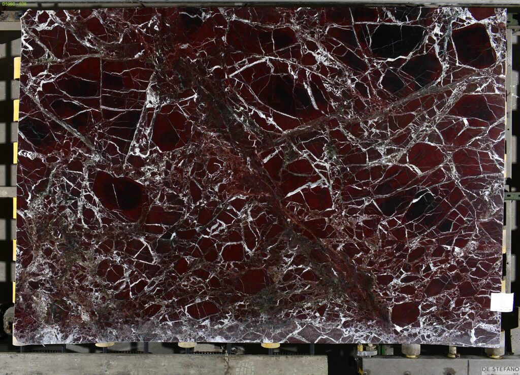Mármol Rosso Levanto Turco natural chapa completa vista frontal
