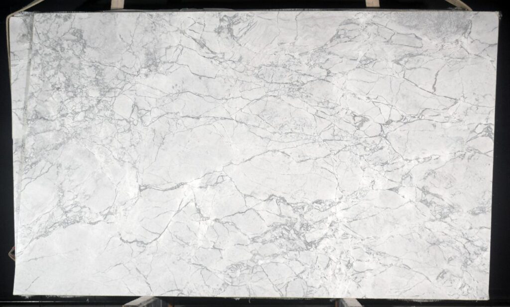 marmol-salvatore-chapa-completa Mármol Salvatore natural chapa completa vista frontal