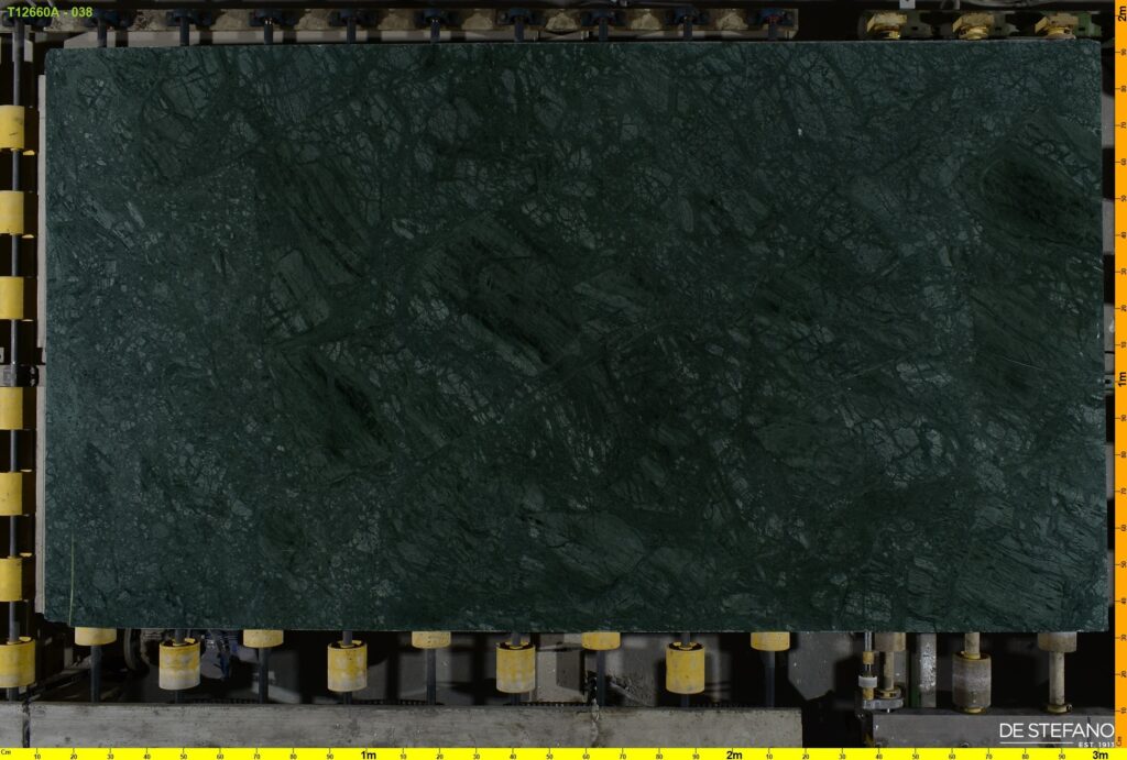 www.PicStone.com.br Mármol Verde Oriental natural chapa completa vista frontal
