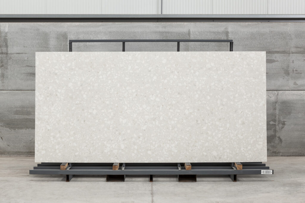 Neolith Retrostone, piedra sinterizada Neolith Retrostone, piedra sinterizada chapa completa vista frontal