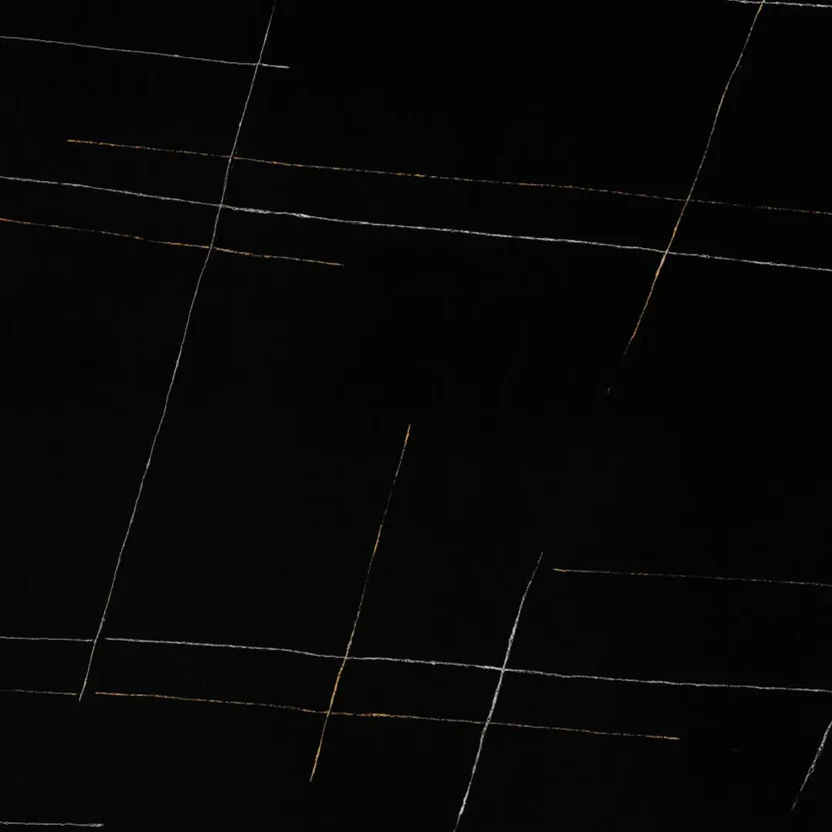 purastone-pura-noir Purastone Pura Noir de cuarzo con fondo negro profundo y finas líneas blancas y cobrizas, ideal para mesadas, islas y revestimientos interiores.