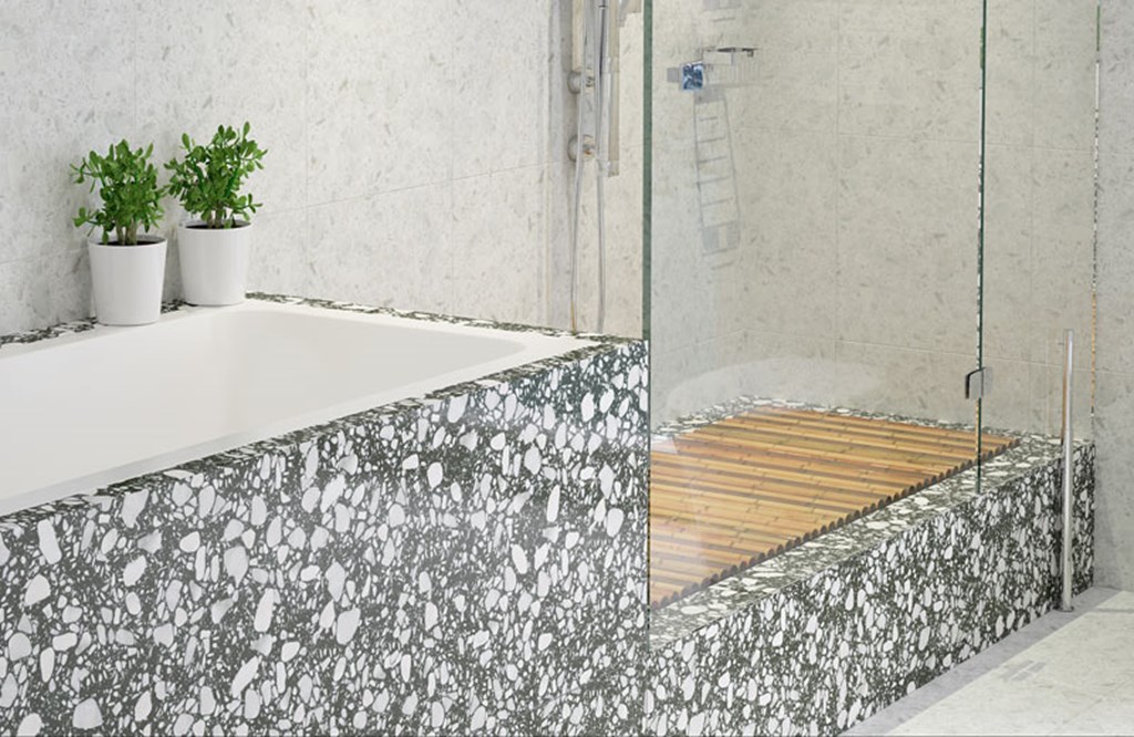 terrazo-palladio-moro-revestimiento-bañera-de-baño Terrazo Palladio Moro revestimiento baño